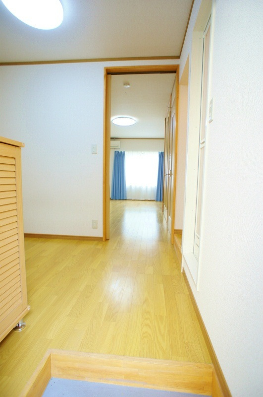 穴井アパート【キャッシュバック対象物件】の玄関|毎日通る玄関はこちらです