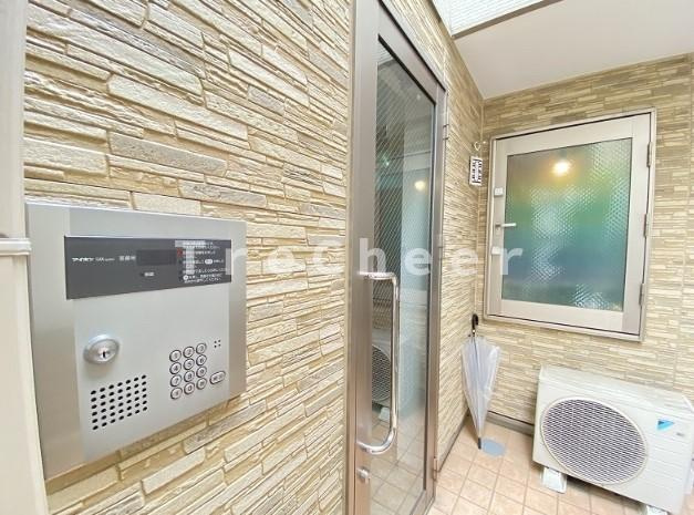 シャンテクラシコ南千住のエントランス