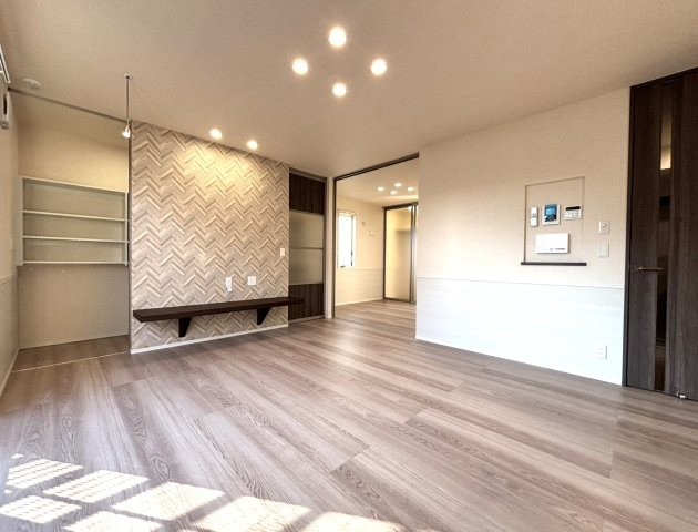 Ｄ－ＲＯＯＭ　Ｎａｋａｏｔａの居間・リビング