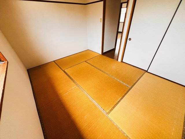 サンシャインハイツの和室