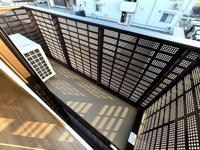 【新築】Ｄ－ＲＯＯＭ　Ｎａｋａｏｔａのバルコニー