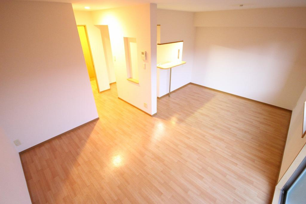 ユニグランデ山手の居間・リビング|※お部屋により仕様が異なる場合があります※