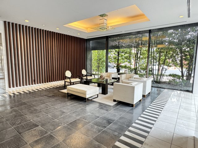 シティタワー前橋千代田町のエントランス|■エントランス内観