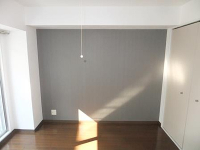 【内装】 | ウェルネス三界 | 明るい室内です