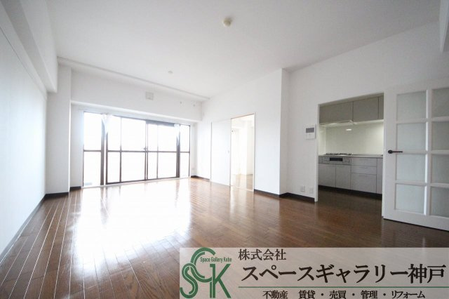ルミエール神戸の居間・リビング|※お部屋により仕様が異なる場合があります。