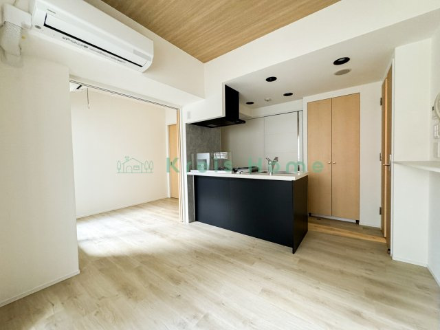 レジディア神田の居間・リビング