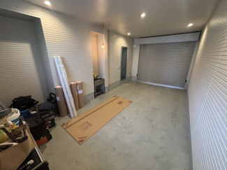 【駐車場】 | ガレージ付きです！！
