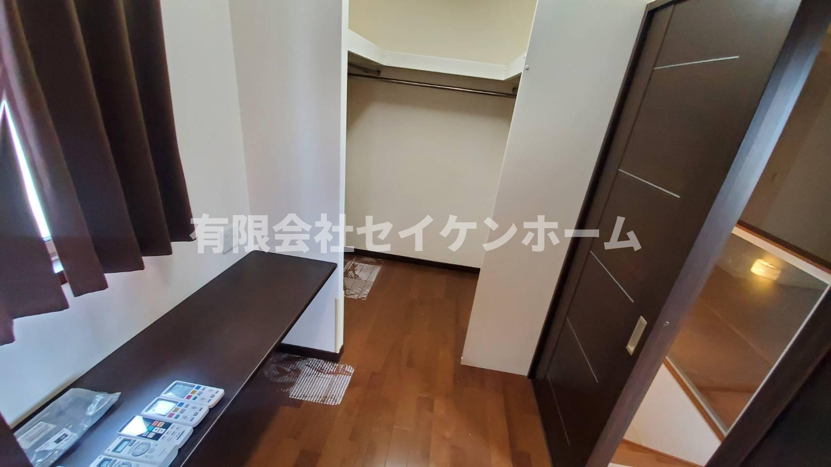 武蔵高萩中古戸建の玄関