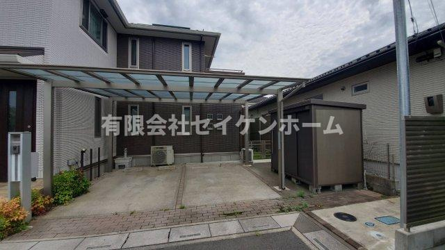 武蔵高萩中古戸建の駐車場|駐車場があるので、車を買う予定の方も安心です