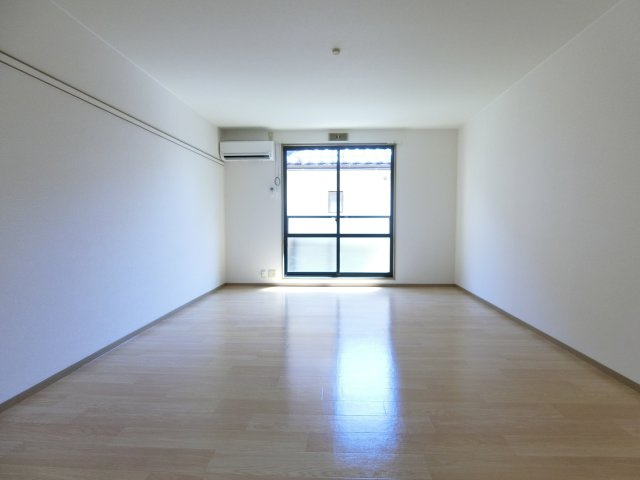 サンライフ門脇Bの居間・リビング