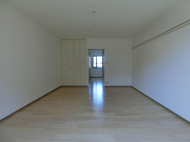 サンライフ門脇Bの居間・リビング