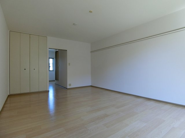 サンライフ門脇Bの居間・リビング