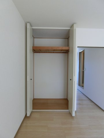 サンライフ門脇Bの居間・リビング