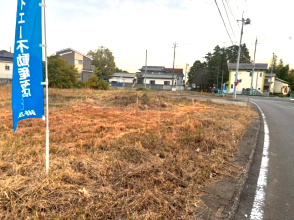 資材置場等用地 坂戸市横沼の前面道路含む現地写真|西側前面道路　幅約6.7m