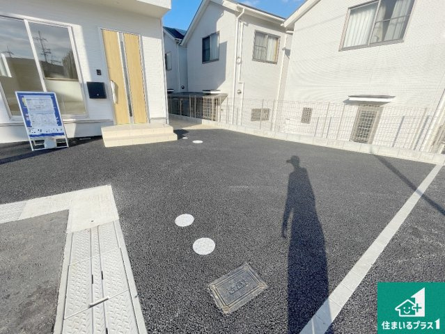 京都市山科区北花山市田町　第1期　新築一戸建ての駐車場|駐車スペース！散水栓があるので、こまめに愛車を洗えます！