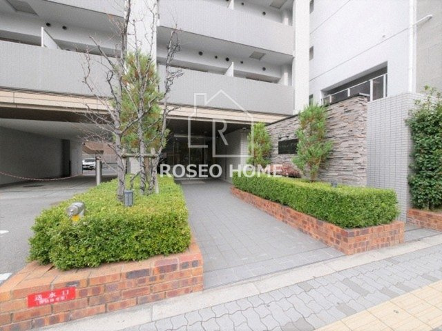 ビバーチェ鷺洲のエントランス