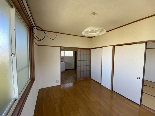 サンステージの洋室