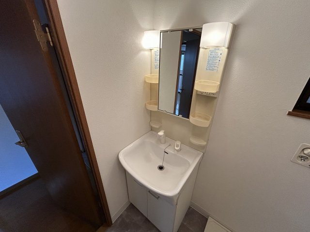 フェリスの独立洗面台