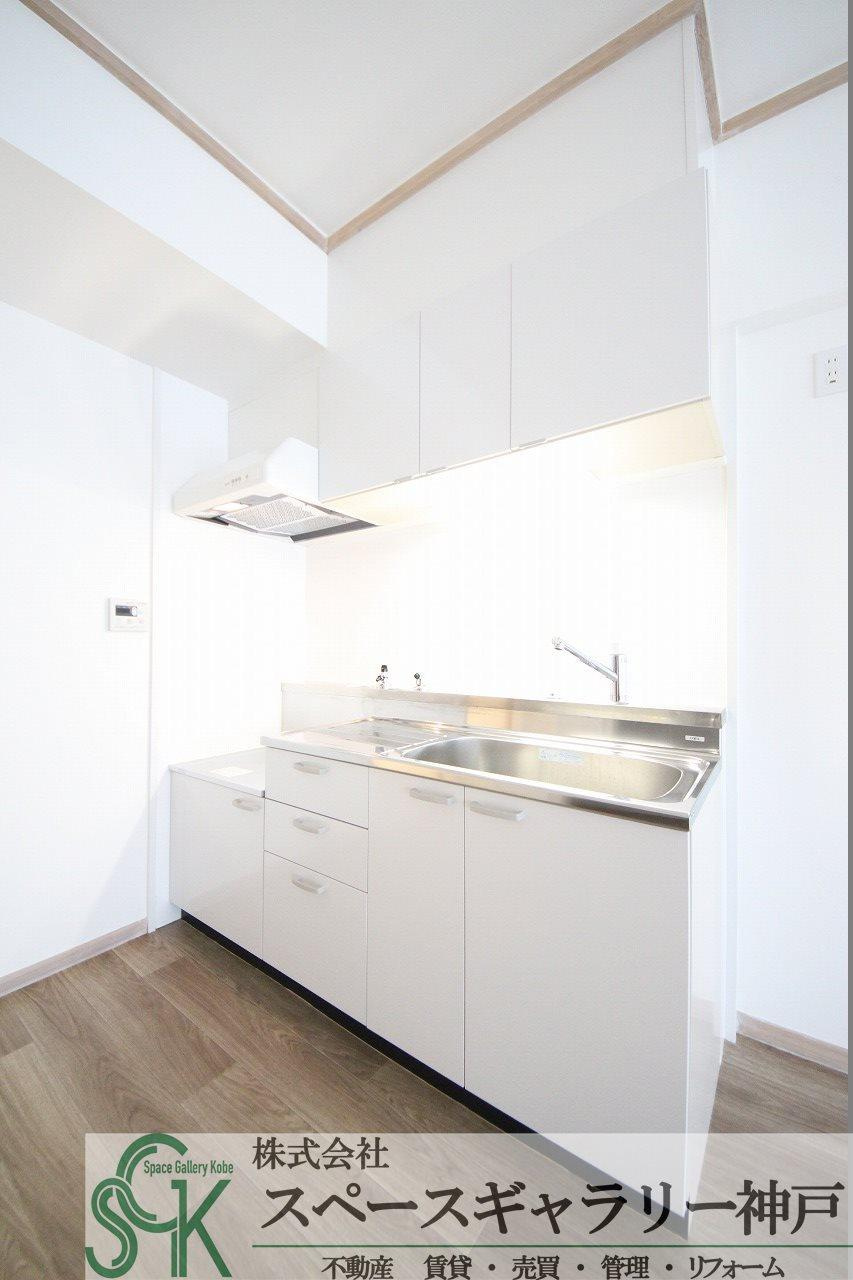 入江第二のキッチン|※お部屋により仕様が異なる場合があります。