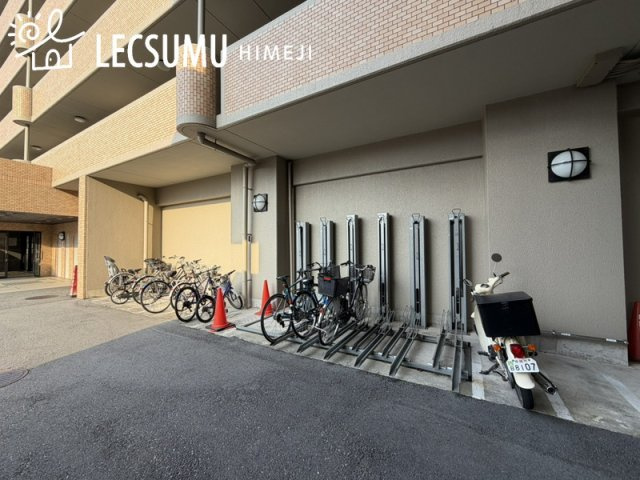 ライオンズマンション姫路西今宿の駐輪場