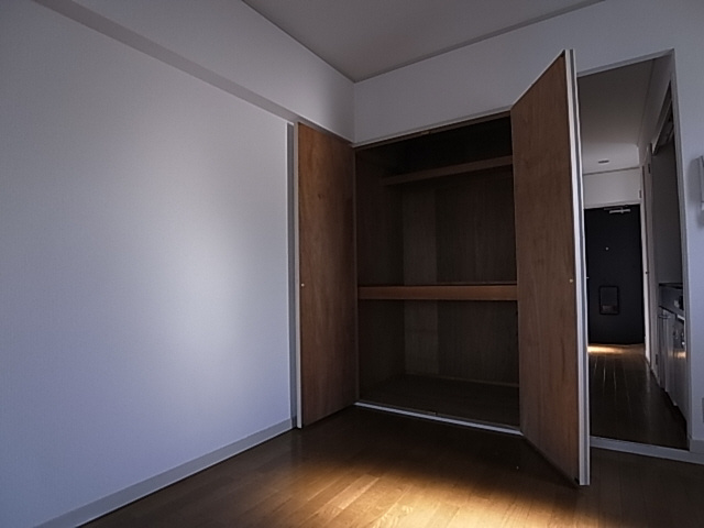 神戸市北区鈴蘭台北町１丁目の賃貸マンションの収納|クローゼット