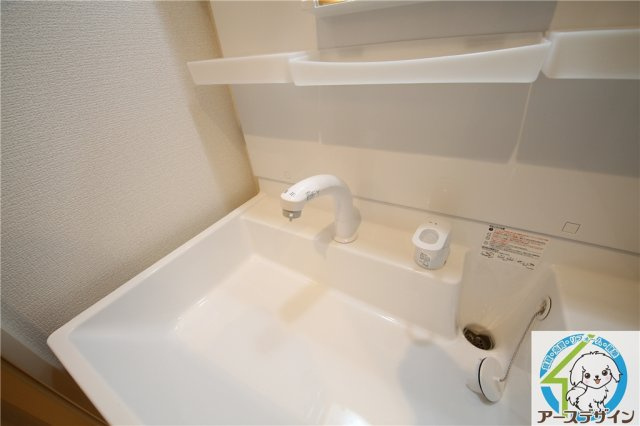 フェリーチェ明石大久保の独立洗面台