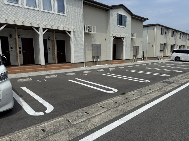 Ｌ＆Ｃ　Ｍｏｃａ　Ⅰの駐車場