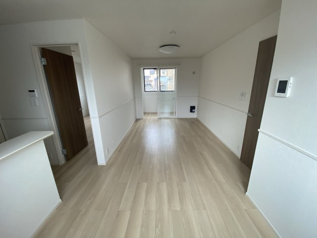 シャリテイ・ベルⅠの居間・リビング