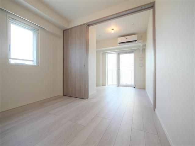 神宮北参道レジデンスの居間・リビング|↓8.0j　↑4.5J