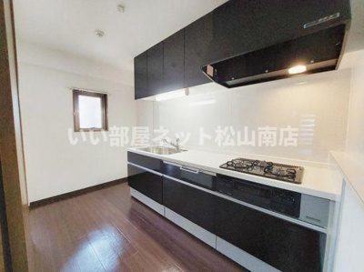 【キッチン】 | ロイヤルメゾン岩崎町