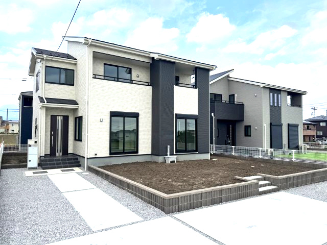 リーブルガーデンS  前橋茂木町第３　７号棟の庭|ちょっとした南庭付きです♪ガーデニングやバーベキューなど楽しめますよ☆