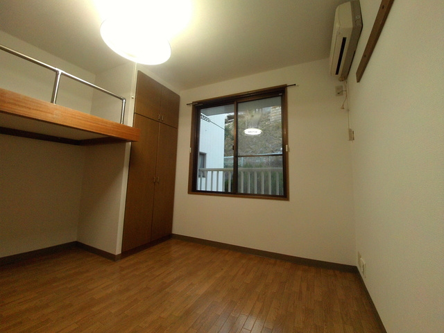 六甲ガーデンホームズの居間・リビング