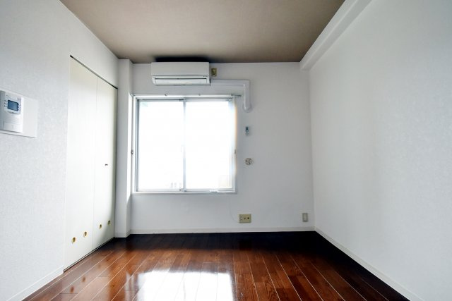 インターフェルティR2甲子園の居間・リビング