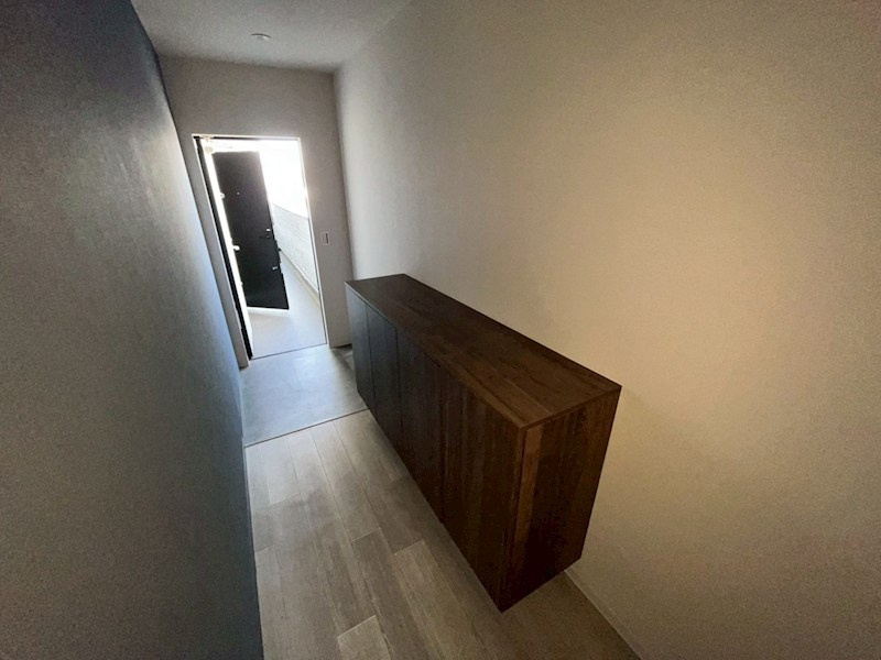 TIDE.style OKURAHACHIMANの玄関