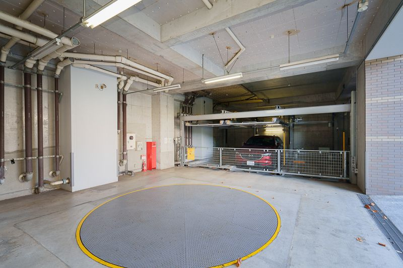 コンチェルト杉並の駐車場