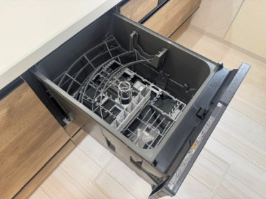 いろどりアイタウン倉敷市大内②号棟のキッチン|食器洗浄乾燥機付きです。