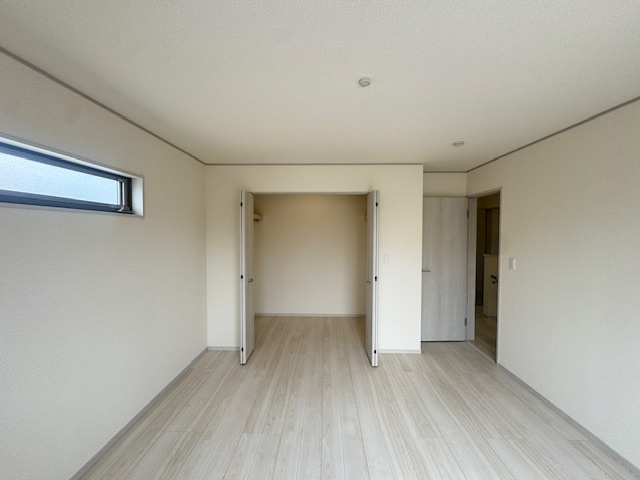 いろどりアイタウン倉敷市大内②号棟の洋室|２階主寝室８．２５帖。