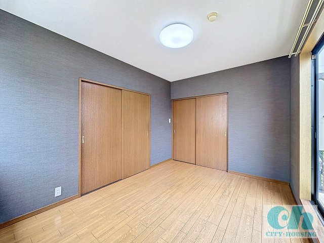 グラツィア久が原 202号室の洋室