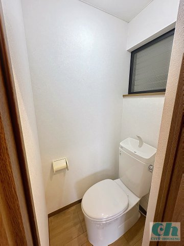 グラツィア久が原 202号室のトイレ