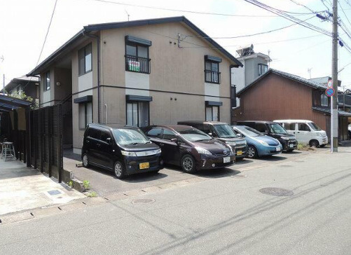 熊本市南区川尻６丁目のアパートの外観