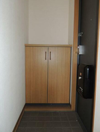 熊本市南区川尻６丁目のアパートの玄関