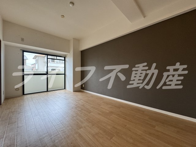 メゾン菱江の居間・リビング|こちらの居間で趣味の時間をお楽しみください