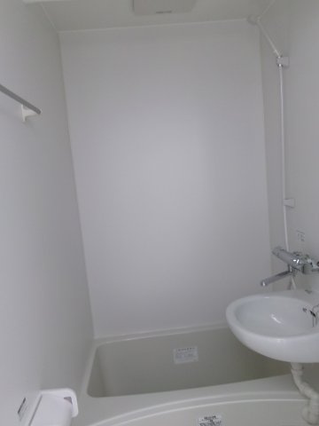 多聞ビルの浴室