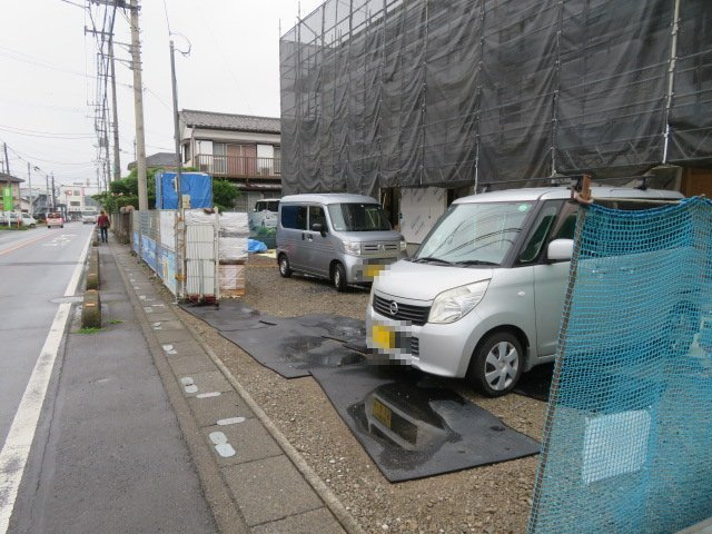 所沢市大字中富の倉庫