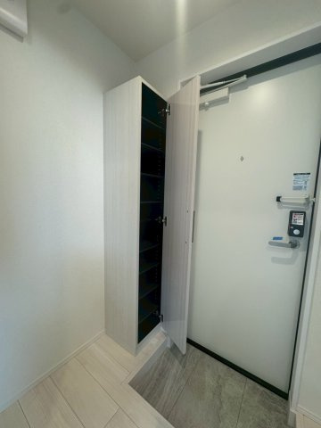 グレイス千里丘の玄関