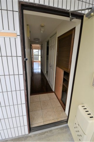 フェアウェードライブの玄関