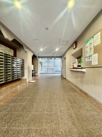 ドルミ京橋のエントランス