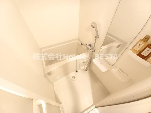 ララプレイス神戸西元町の浴室