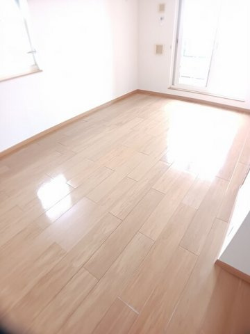 フラット・ハイム　Ｅの居間・リビング|使いやすい居間です