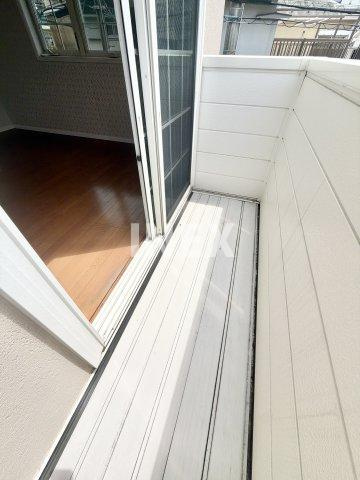 横浜市中区千代崎町４丁目の一戸建てのバルコニー